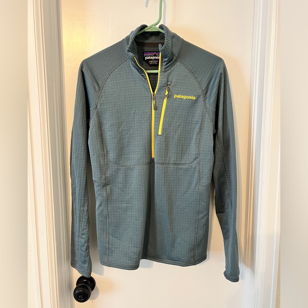 Patagonia R1 pullover - small